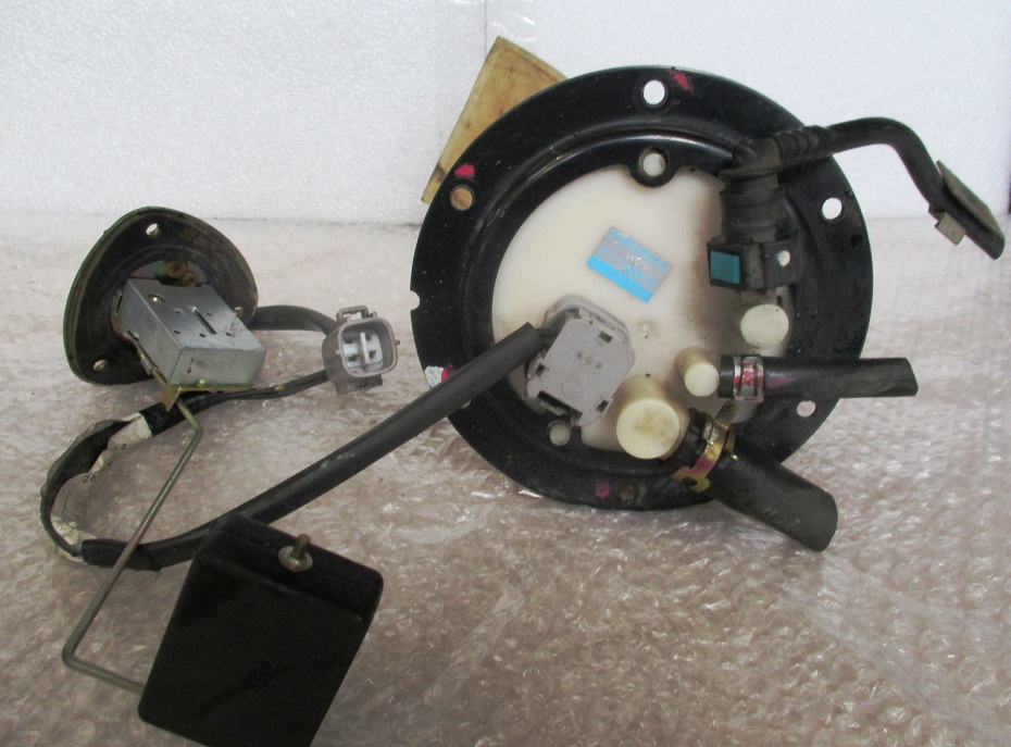 Body Parts DAIHATSU HIJET S332 FUEL PUMP MODULE (FLOATER)